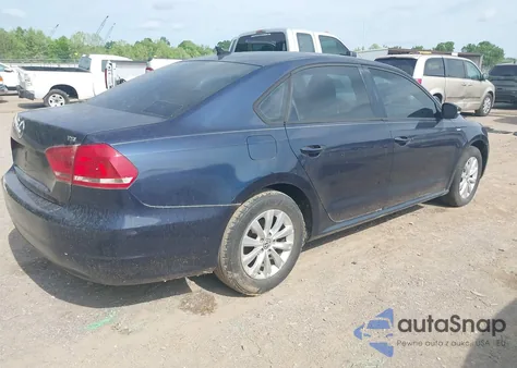 2015 Volkswagen Passat 1.8T Wolfsburg Edition из США, поврежденный, VIN 1VWAT7A3XFC040684